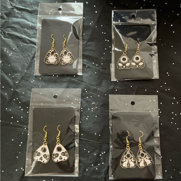 Ouija Planchette Gold Tone Sun Face Earrings New in Package - Picture 3 of 3